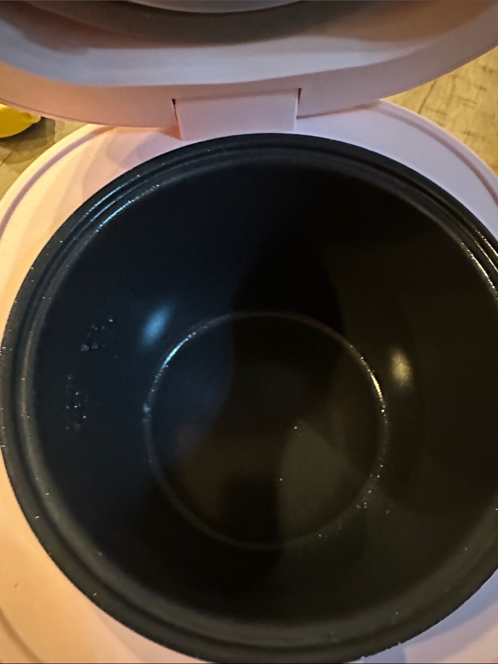 Pink Multi-Function Rice Cooker with Digital Controls - Picture 3 of 9